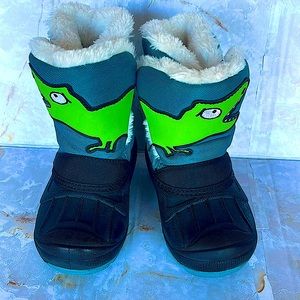 Toddler Dino snow boots